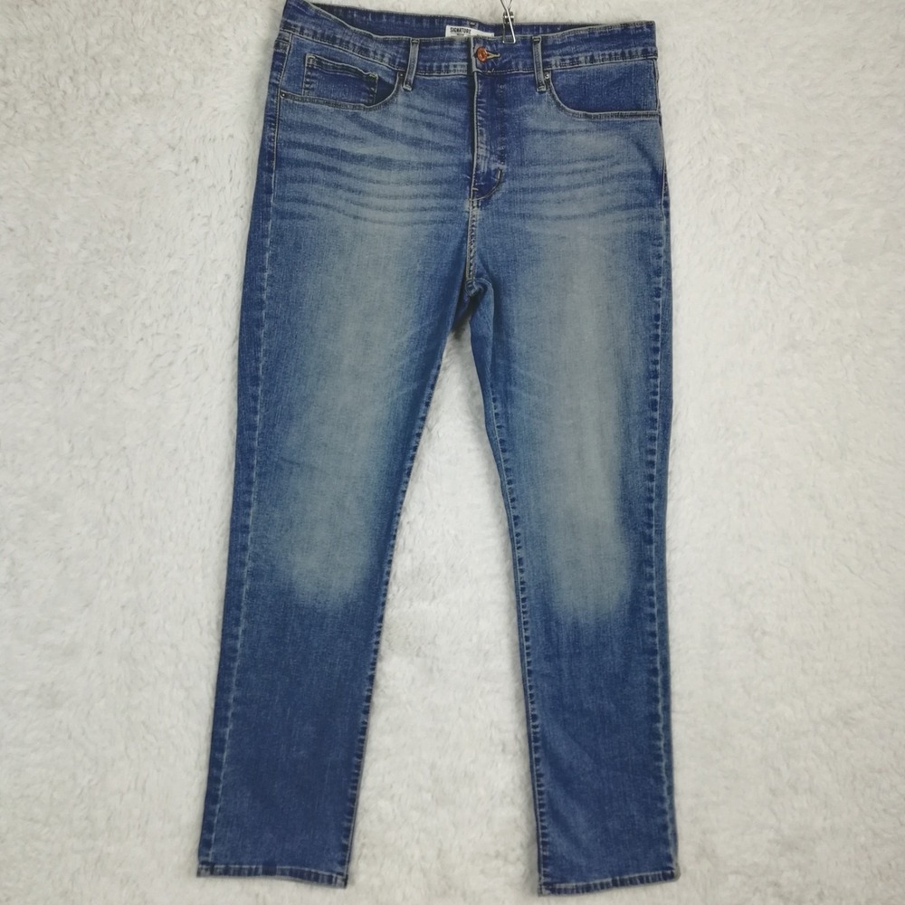 Signature Levi Strauss Womens Jeans Totally‎ Shaping Straight Leg Blue Denim 16